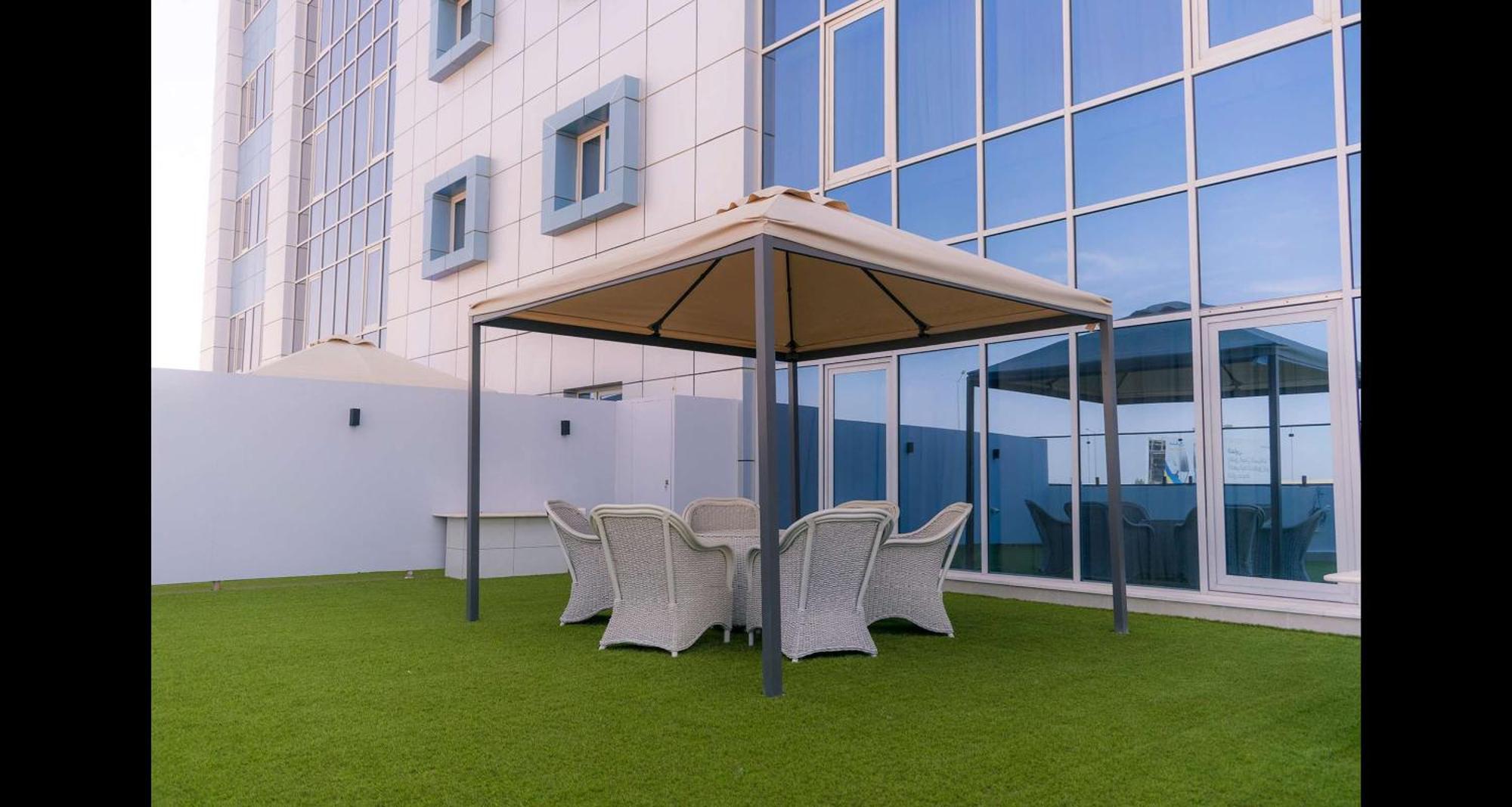 Best Western Plus Jeddah Hotel Madinah Road Екстер'єр фото