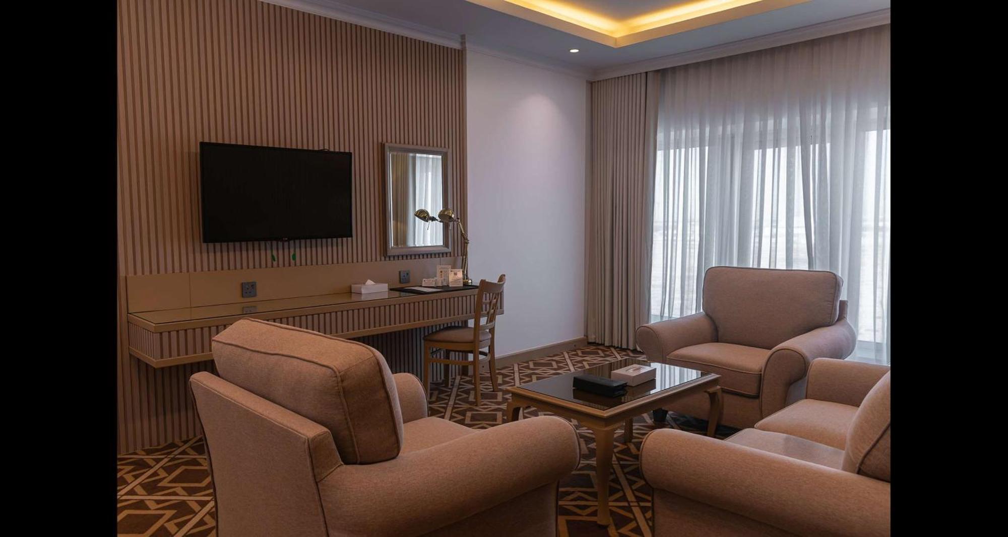 Best Western Plus Jeddah Hotel Madinah Road Екстер'єр фото