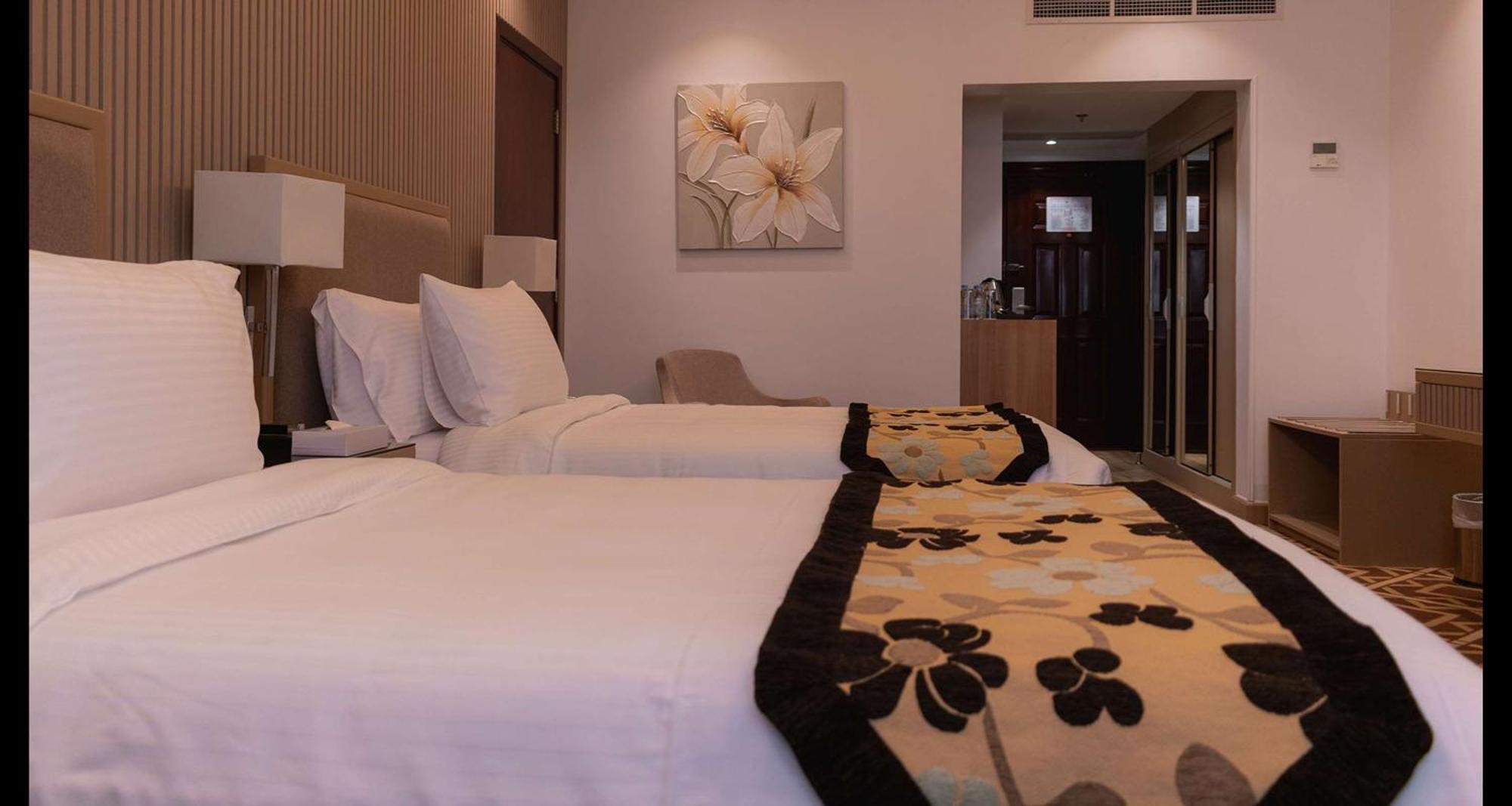 Best Western Plus Jeddah Hotel Madinah Road Екстер'єр фото