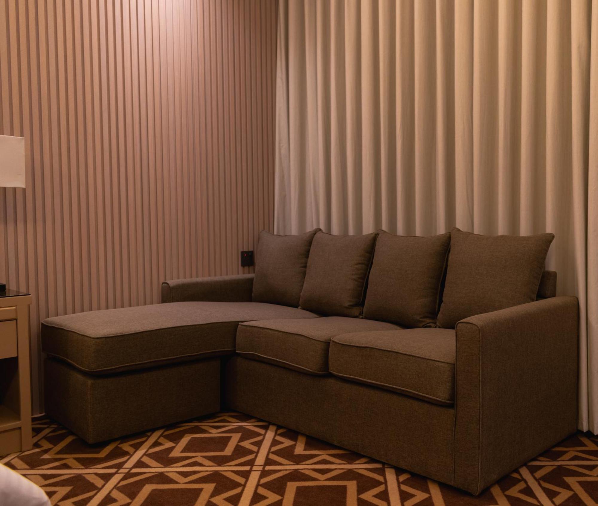 Best Western Plus Jeddah Hotel Madinah Road Екстер'єр фото